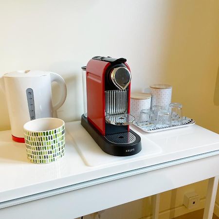 Maisonnette Dans Jardin Partage Colombes  Ngoại thất bức ảnh