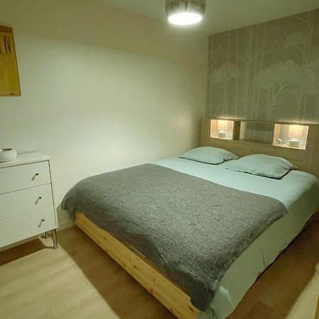Maisonnette Dans Jardin Partage Colombes  Ngoại thất bức ảnh