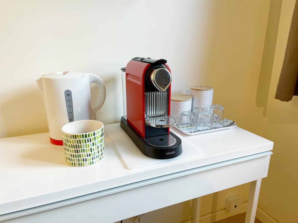 Maisonnette Dans Jardin Partage Colombes  Ngoại thất bức ảnh